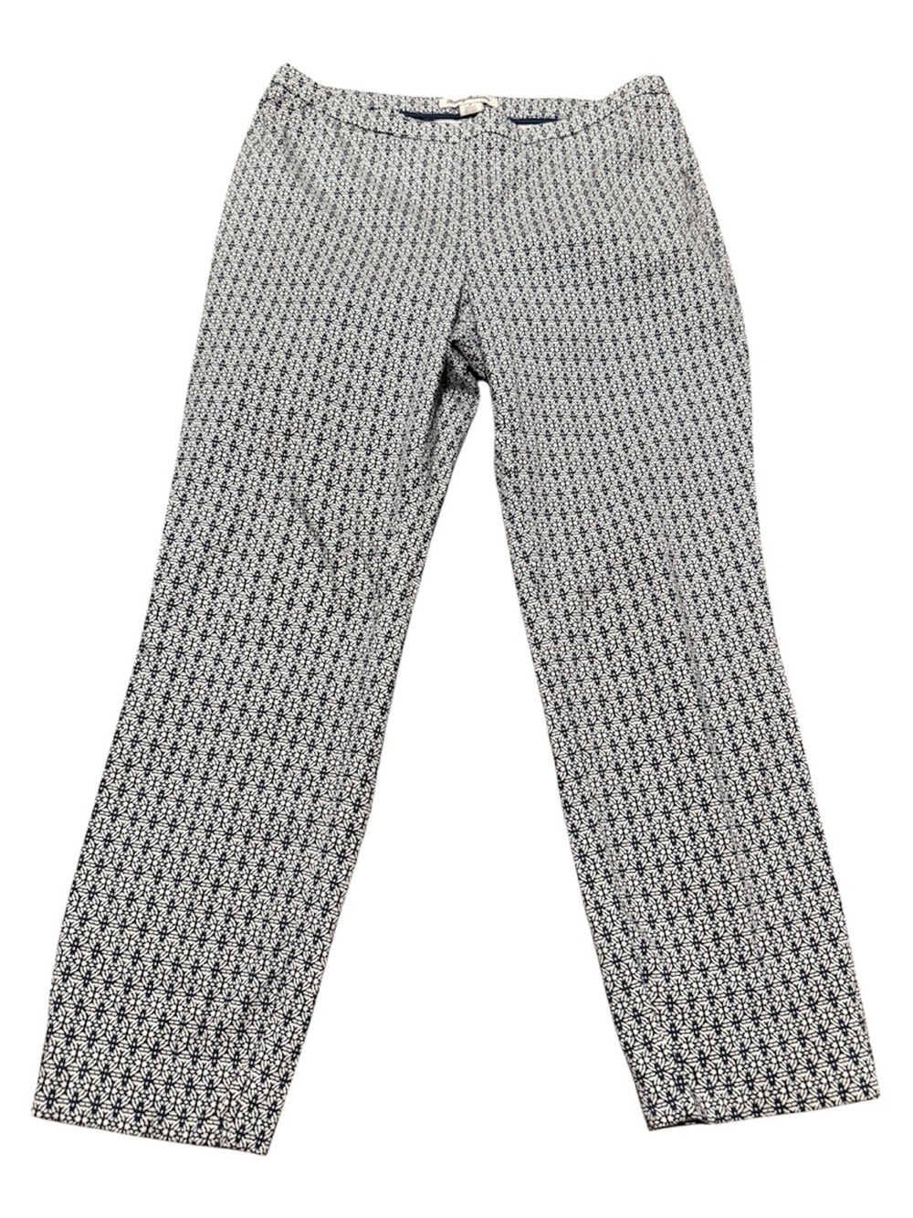 Tommy Bahama Blue and White Geometric Printed Cotton Stretch Capris Size 8 - Picture 10 of 10